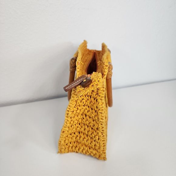 Fossil Yellow Purse - Picture 4 of 7